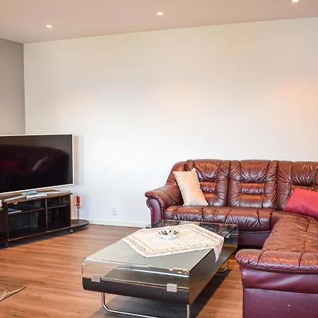 2 Bedroom Cozy In *